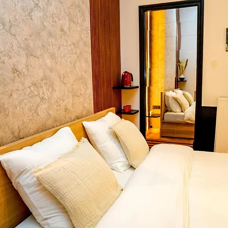 Apartment Comfy & Cozy 5Br Apartment In The Heart Of Ghent Ghent