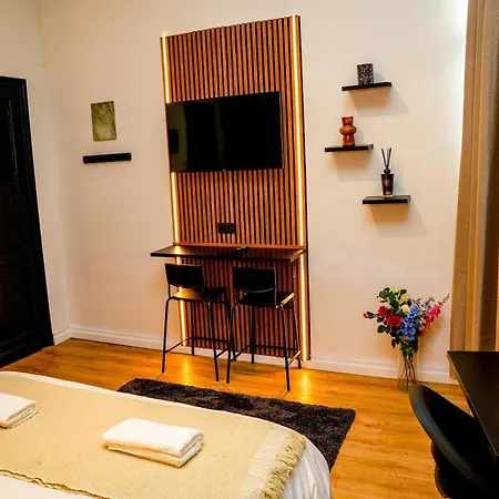 Apartment Comfy & Cozy 5Br Apartment In The Heart Of Ghent *