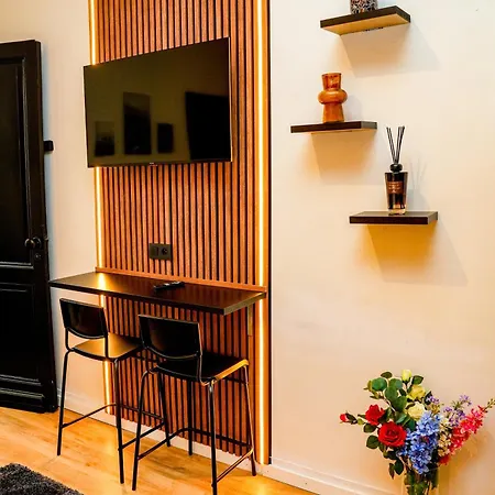 Comfy & Cozy 5Br Apartment In The Heart Of Ghent Ghent