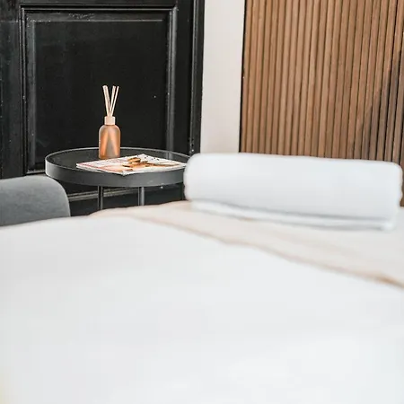 Comfy & Cozy 5Br Apartment In The Heart Of Ghent * Ghent