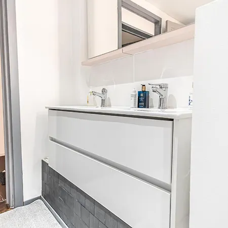 Comfy & Cozy 5Br Apartment In The Heart Of Ghent Apartment *