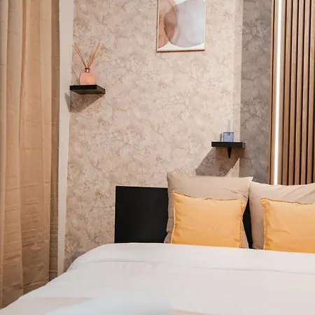Comfy & Cozy 5Br Apartment In The Heart Of Ghent Apartment Ghent