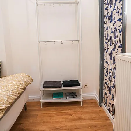 Comfy & Cozy 5Br Apartment In The Heart Of Ghent Ghent